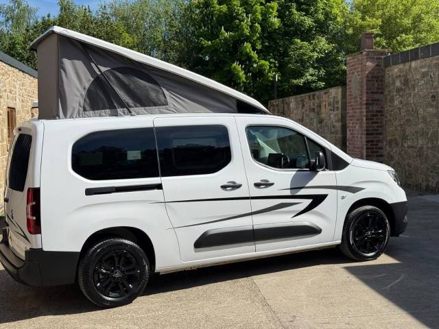 Vauxhall Combo Cargo 1.5 campervan Motorhome Diesel White